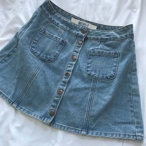 BRANDY MELVILLE SIZE 27 DENIM BUTTON DOWN SKIRT